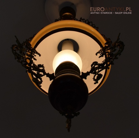 Duża rustykalna lampa wisząca cottagecore.