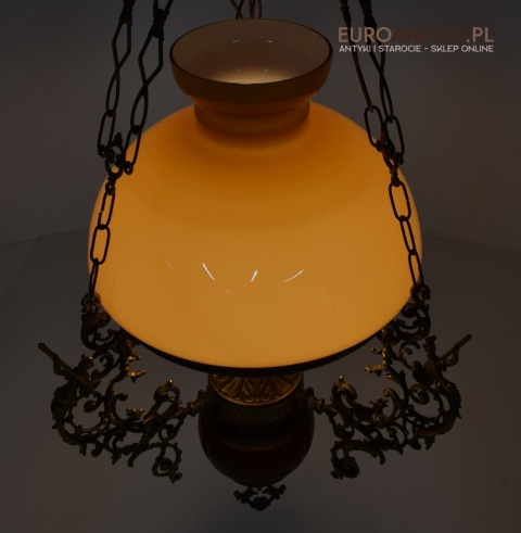 Duża rustykalna lampa wisząca cottagecore.