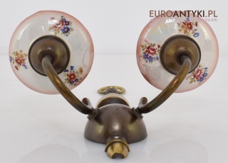 Mały stary kinkiet z brązu w stylu prowansalskim. Lampy cottagecore.