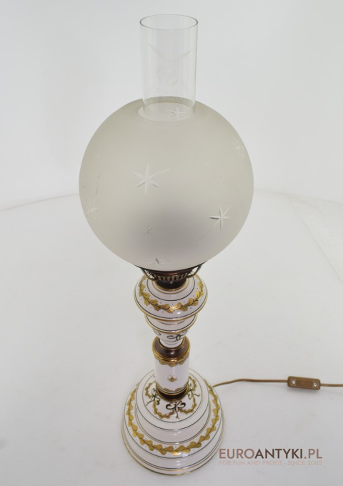 pałacowa lampa stołowa