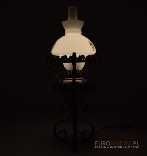 retro lampa stołowa