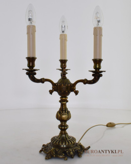pałacowa lampa mosiężna na stolik