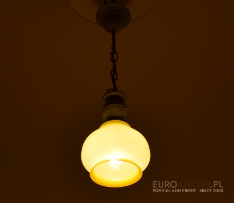 retro żółto zielona lampka do ganku