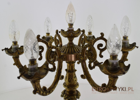 Eleganckie lampy barokowe z brązu