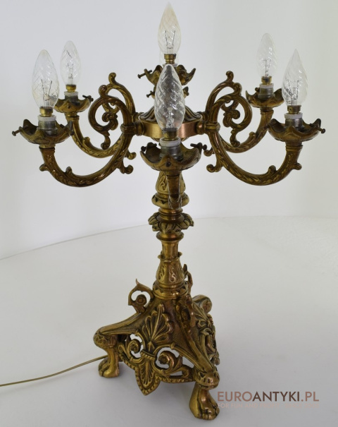 Zabytkowe lampy barokowe do jadalni