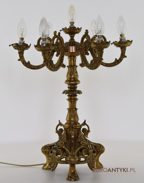 Stylowe antyczne lampy barokowe