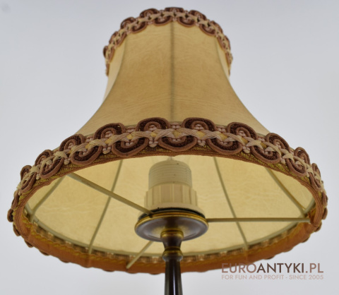 elegancka lampa stołowa retro