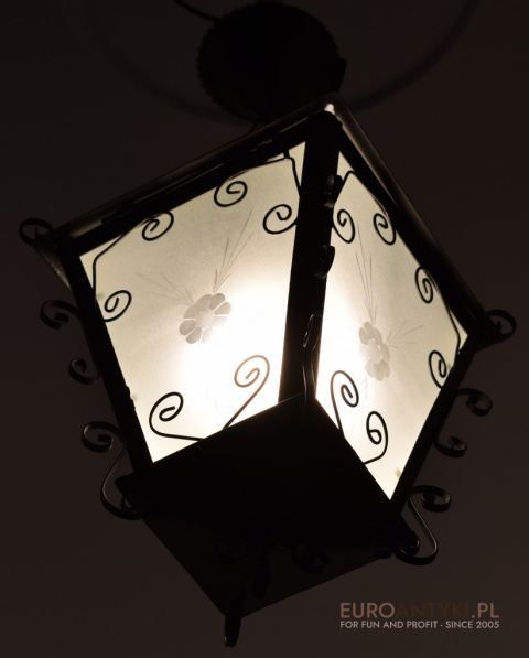 lampa sufitowa w stylu retro