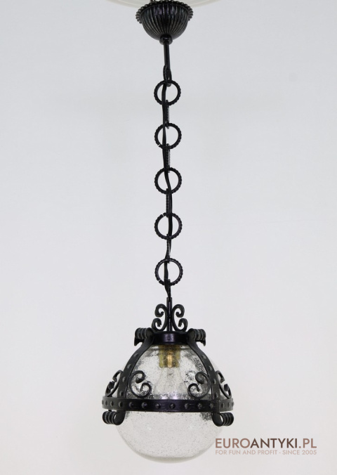 Lampa do zamkowych wnętrz