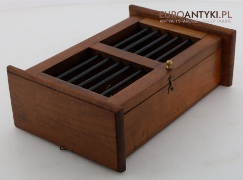 szafka ścienna na klucze