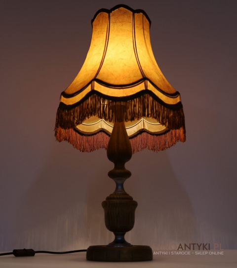 nostalgiczna lampa vintage