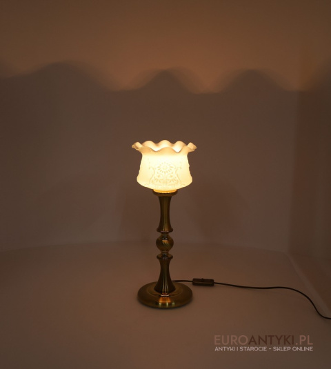 mosiężna lampa vintage do gabinetu