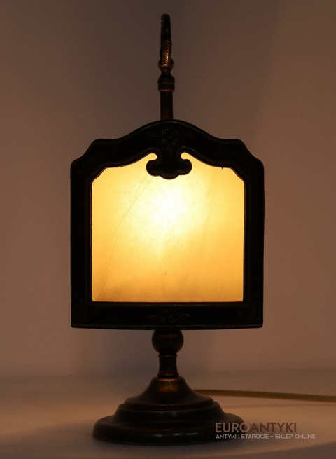 elegancka lampa stołowa retro