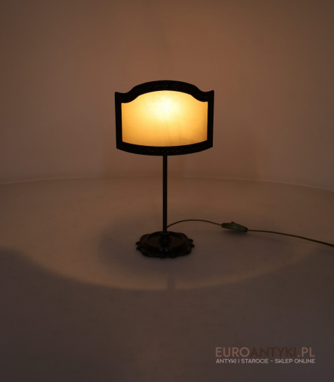 retro nastrojowa lampa stołowa