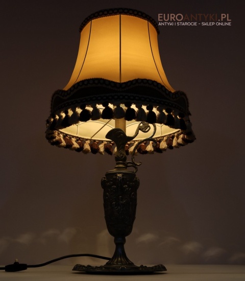 antyczna stołowa lampa barokowa