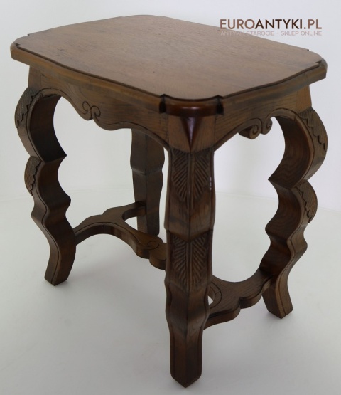 antyczny pomocnik drewniany