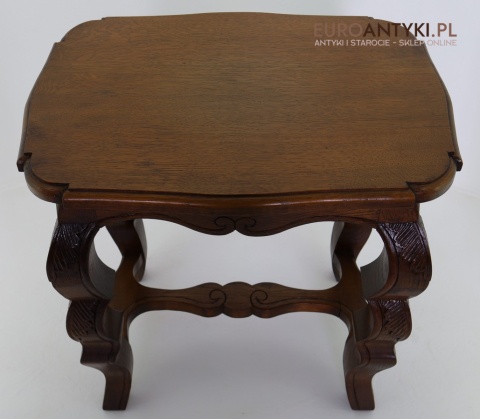 barokowy stoliczek do salonu
