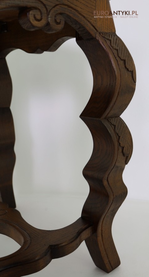 Unikalne pomocniki i kwietniki antyczne z Francji – mistrzowskie rzemiosło w stylu barokowym