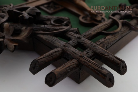 rzeźbiony krzyż vintage antyk