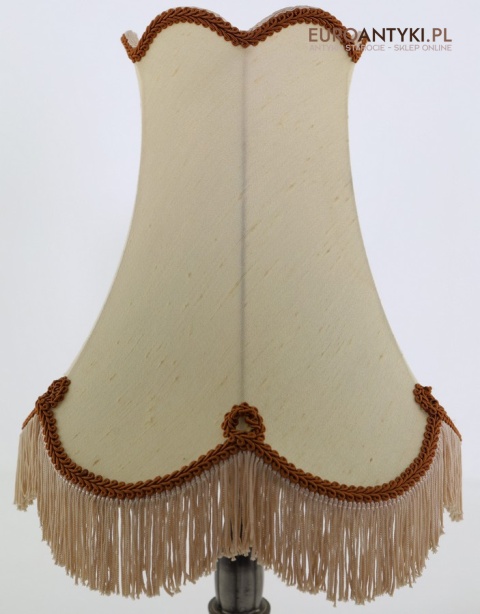 Antyczna lampa stołowa w stylu Empire z frędzlami – vintage oświetlenie do salonu lub gabinetu