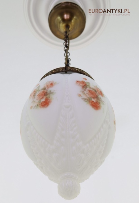 sklep z secesyjnymi lampami