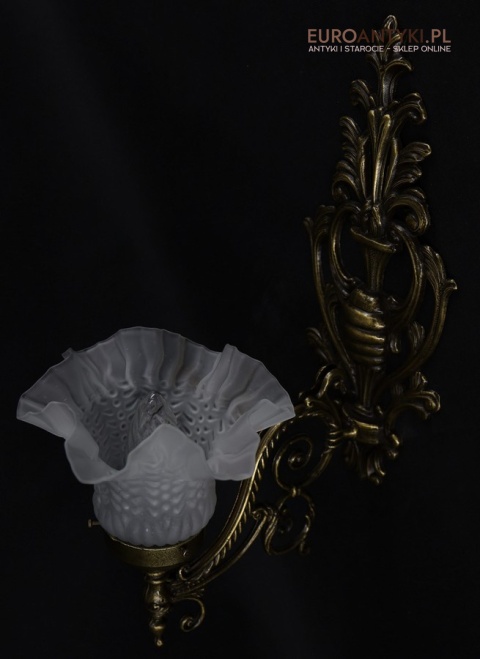kinkiet w stylu barokowym