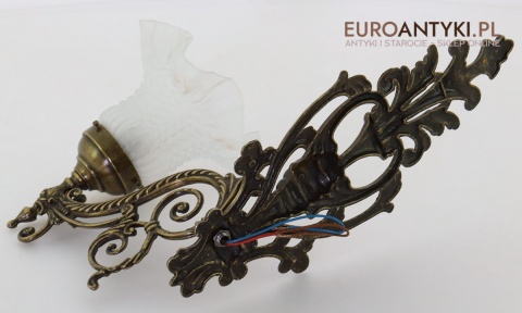 francuskie antyki oświetlenie