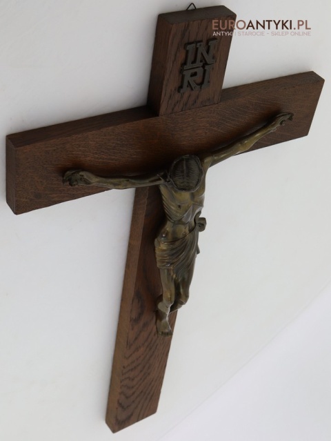 ozdobny krzyż z inri