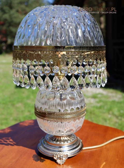 antyk lampa z kryształami