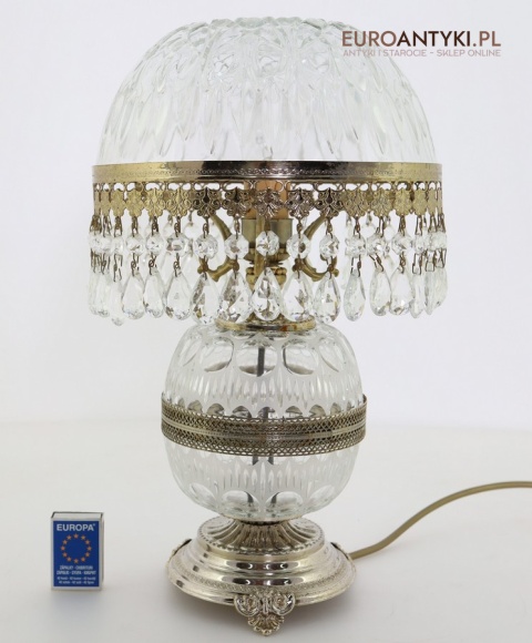 stylowa lampa kryształowa stołowa