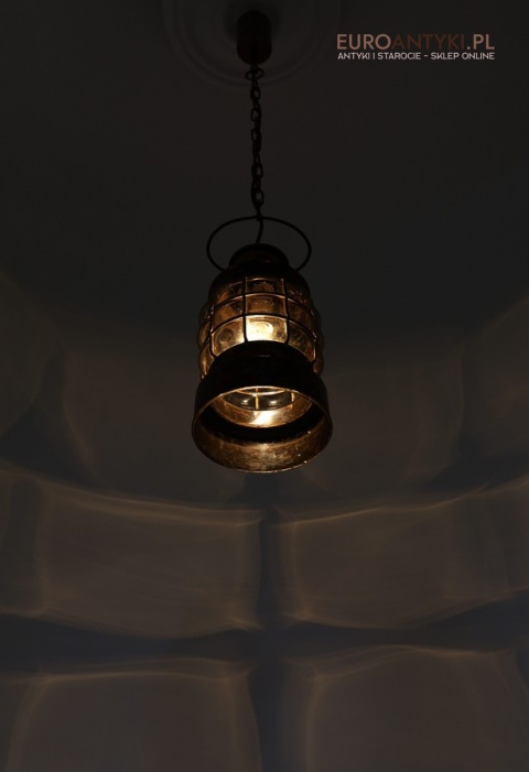 industrialna lampa sufitowa z miedzi i szkła