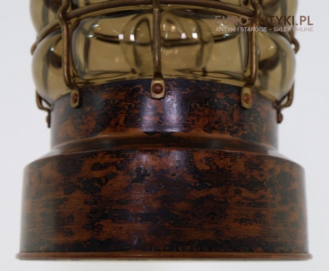 lampa marynistyczna z grubym szklanym kloszem