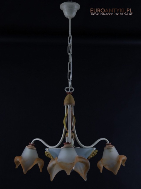 stary prowansalski żyrandol