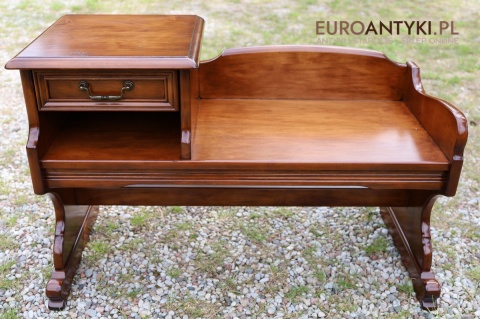 retro siedzisko do przedpokoju