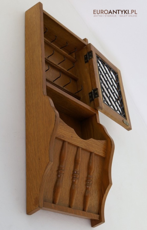 wiejska szafka na klucze i listy