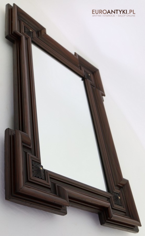 eklektyczne lustro na ścianę