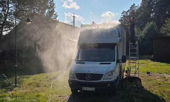Jedziemy po nowy transport antyków – ludzie, koszty, kilometry i ciężka praca