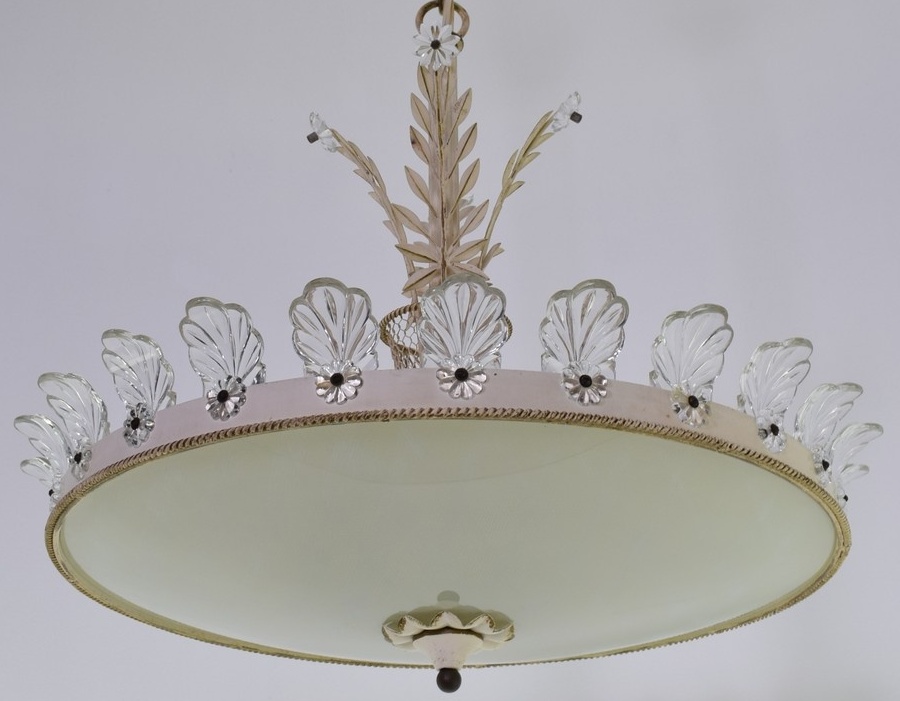 Oświetlenie Shabby Chic – styl vintage, który podbija wnętrza