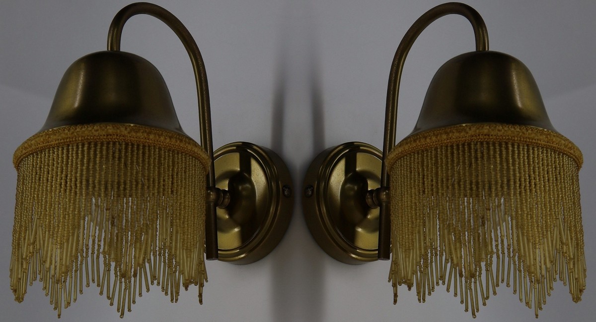 Mosiężne kinkiety vintage z koralikami – oświetlenie retro w klimacie glamour