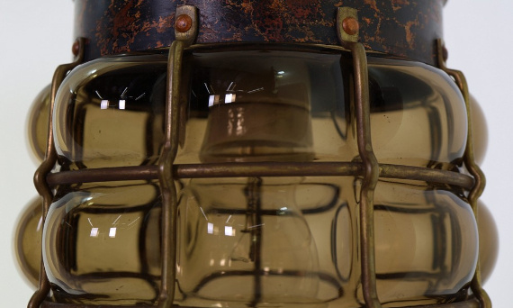 Nietypowe oświetlenie w stylu retro i vintage – odkryj skarby dostępne online