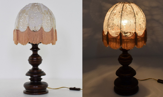 Rustykalna Lampa Stołowa z Litego Drewna – Urok Wnętrz Vintage