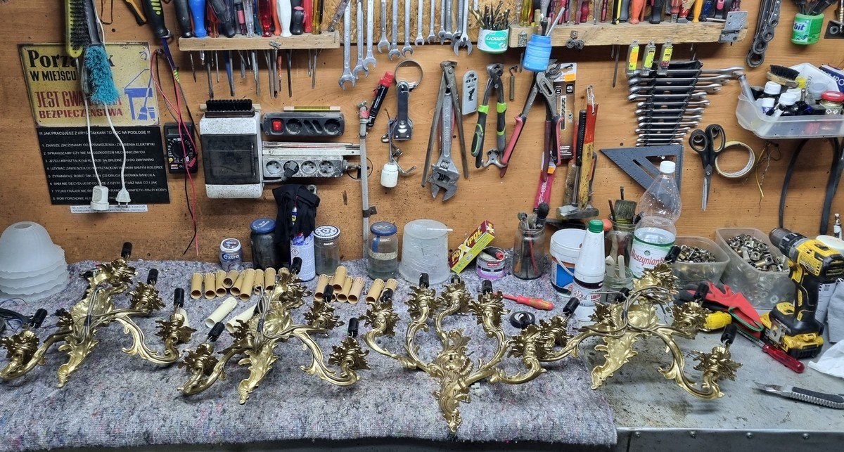 antyczne kinkiety barokowe renowacje